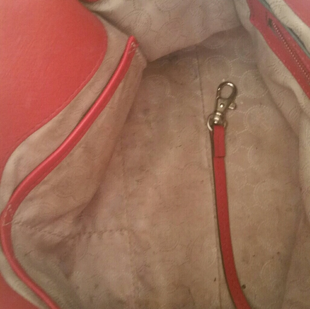 Handbag - Picture 2 of 2
